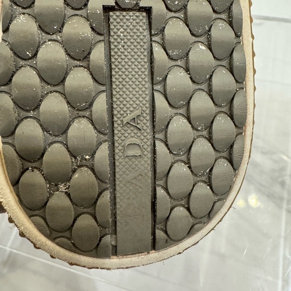 Prada Men’s suede grey & tan slip on sneakers size 8.5 - Picture 4 of 11